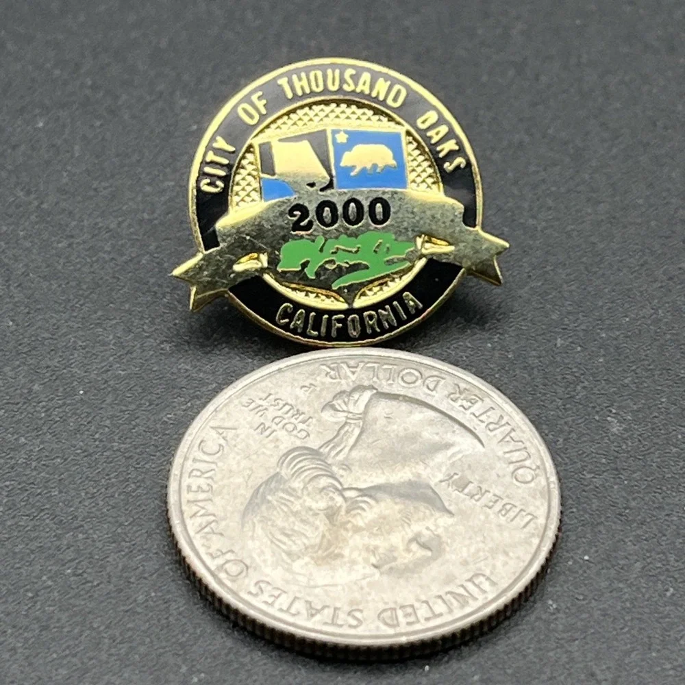 2000 City Of Thousand Oaks‎ California Lapel Hat Pin